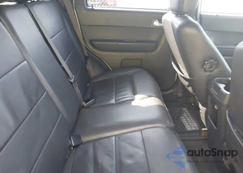 2012 Ford Escape Limited z USA, uszkodzony, nr VIN 1FMCU9E76CKB69925